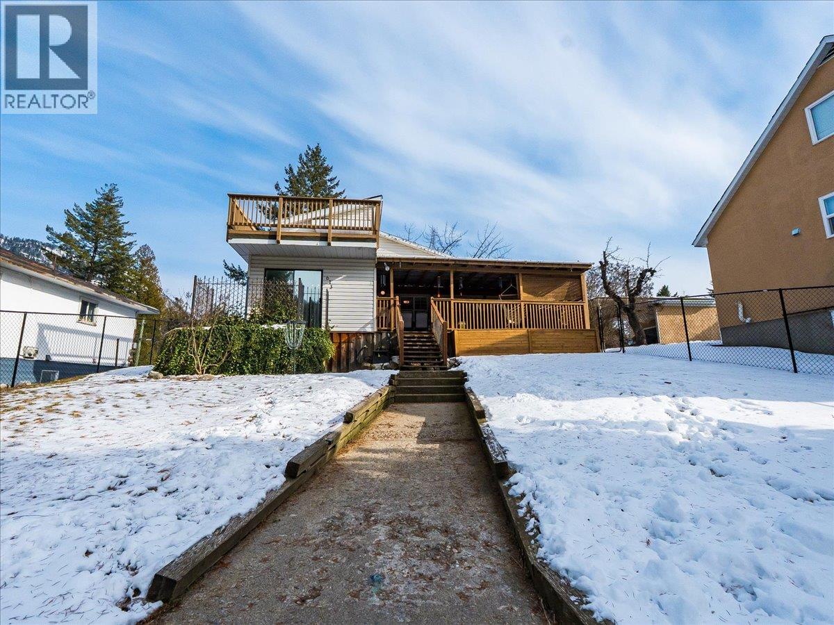 613 11th Avenue, Castlegar, British Columbia  V1N 1J7 - Photo 52 - 10369959