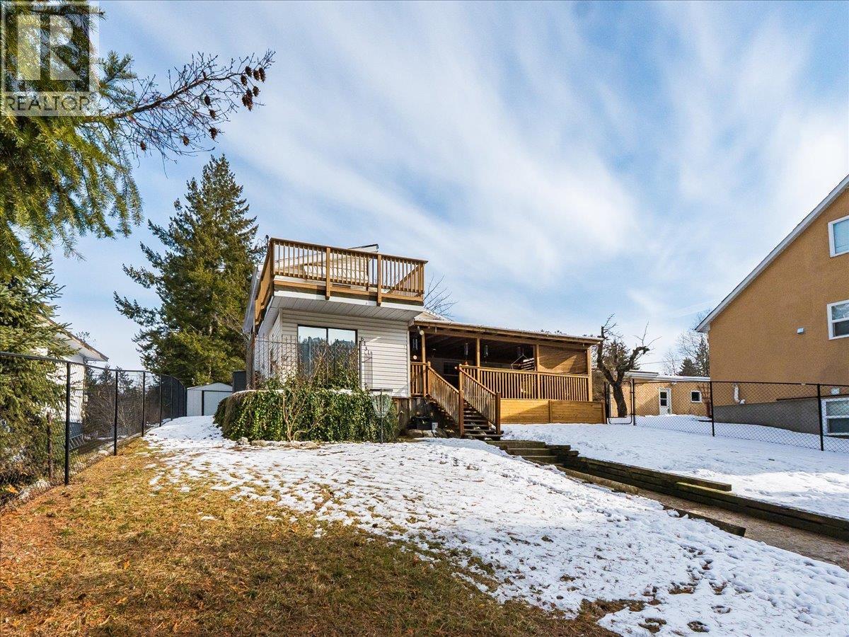 613 11th Avenue, Castlegar, British Columbia  V1N 1J7 - Photo 54 - 10369959