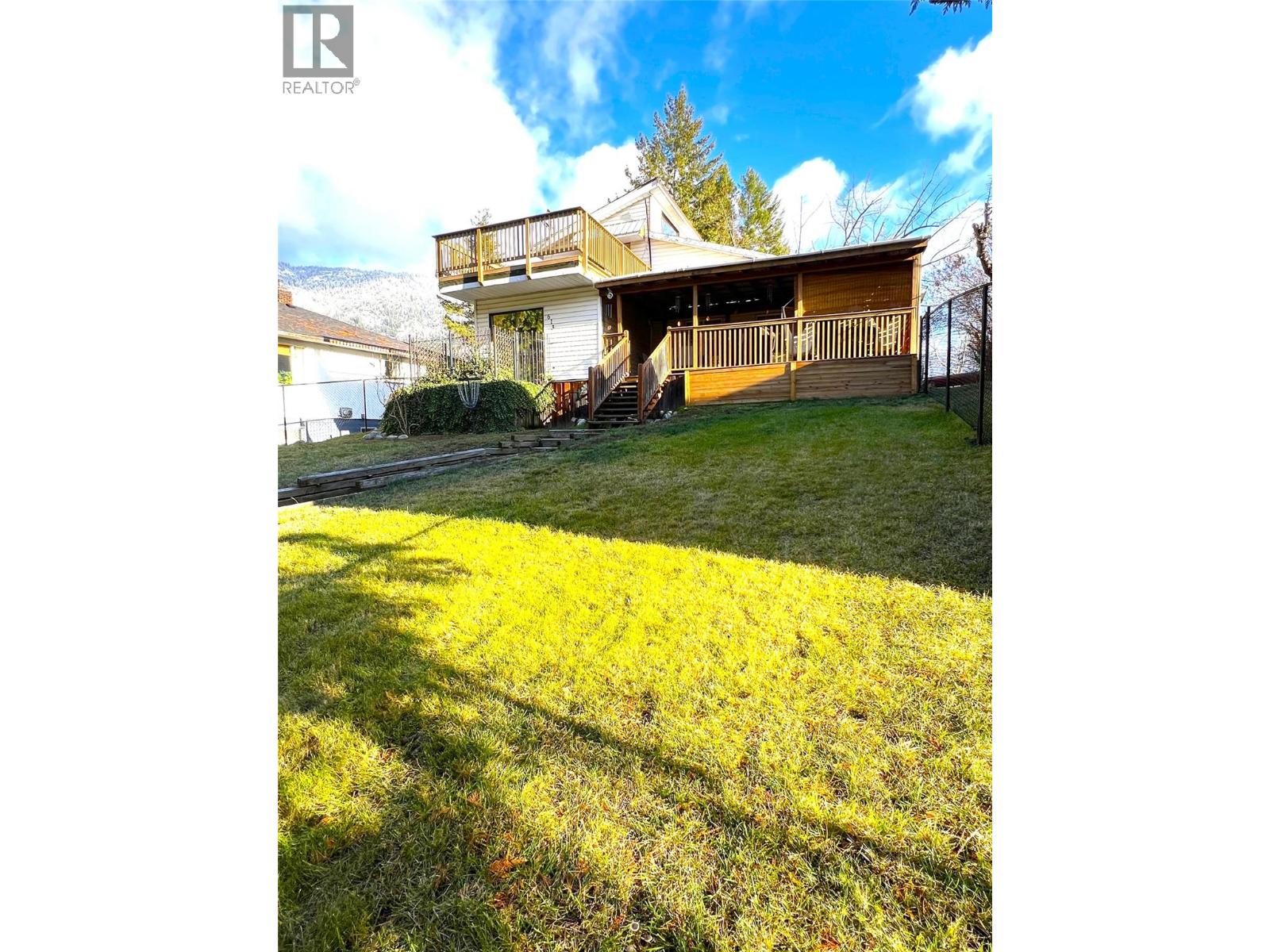 613 11th Avenue, Castlegar, British Columbia  V1N 1J7 - Photo 63 - 10369959
