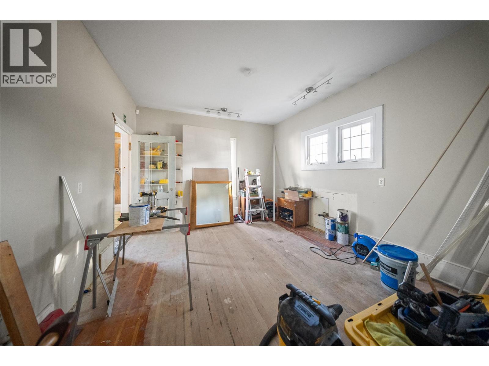 2340 Pandosy Street, Kelowna, British Columbia  V1Y 1T3 - Photo 20 - 10370047