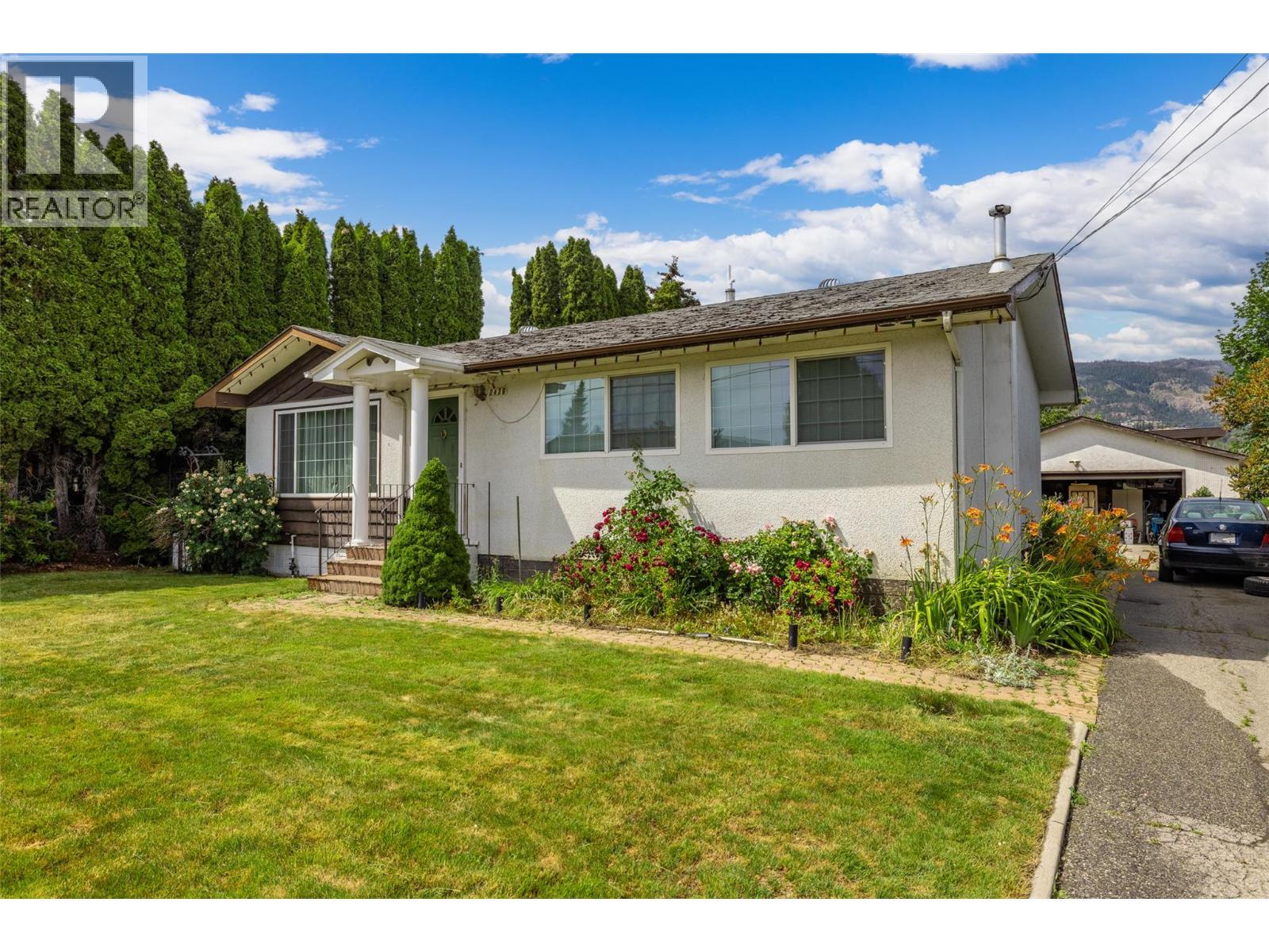2436 Apollo Road, West Kelowna, British Columbia  V4T 1P7 - Photo 2 - 10369979
