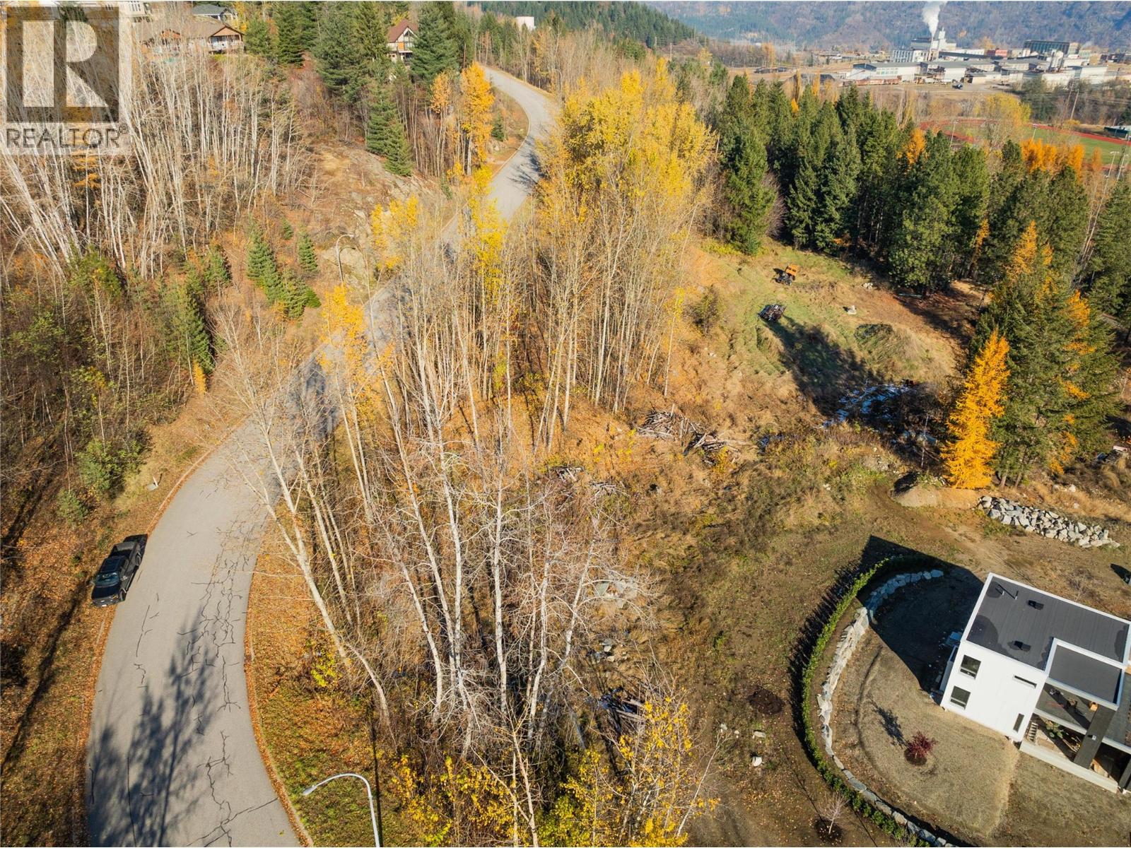 220 Whitman Way, Warfield, British Columbia  V1R 4T9 - Photo 11 - 10370085