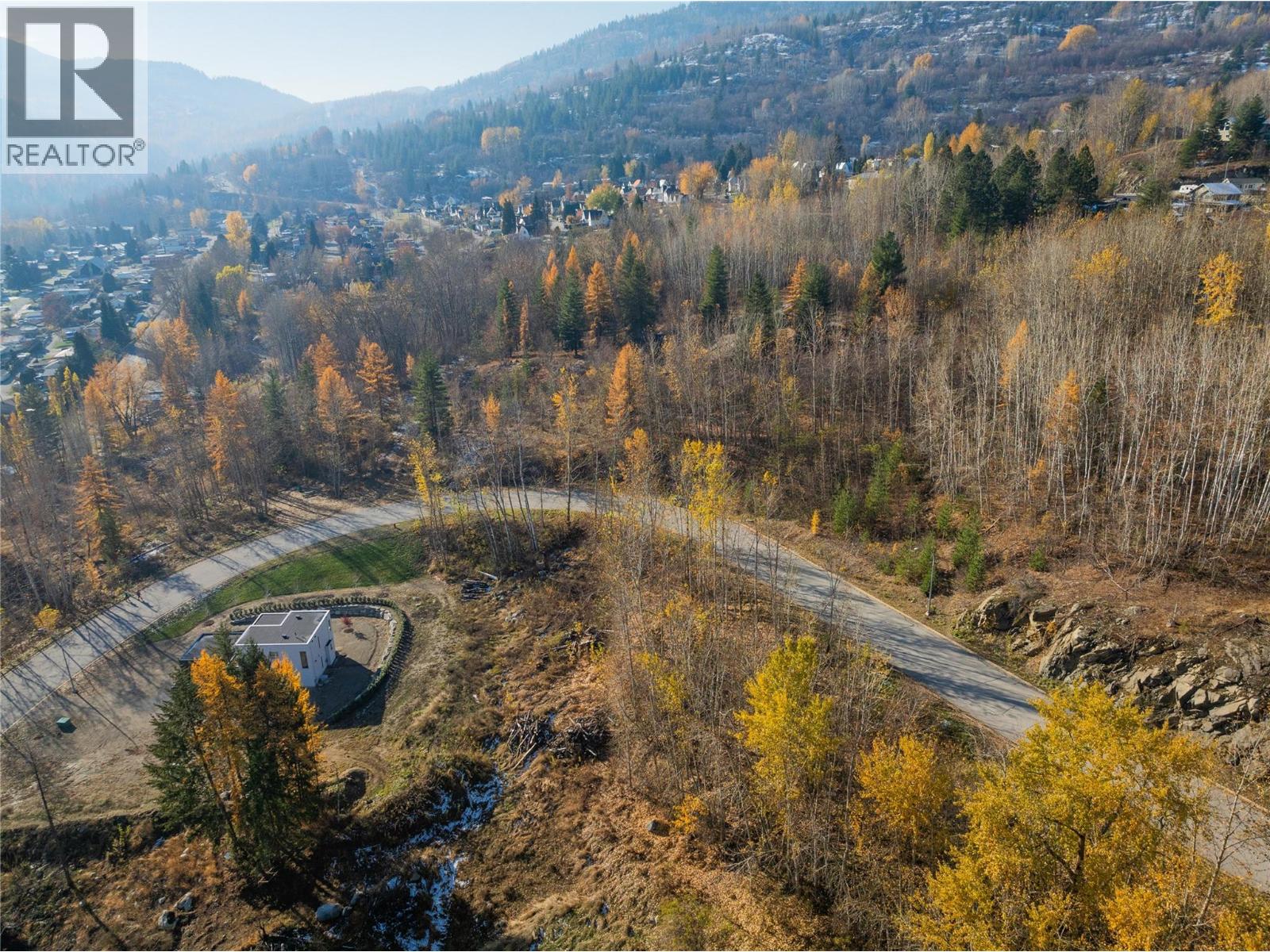 220 Whitman Way, Warfield, British Columbia  V1R 4T9 - Photo 14 - 10370085