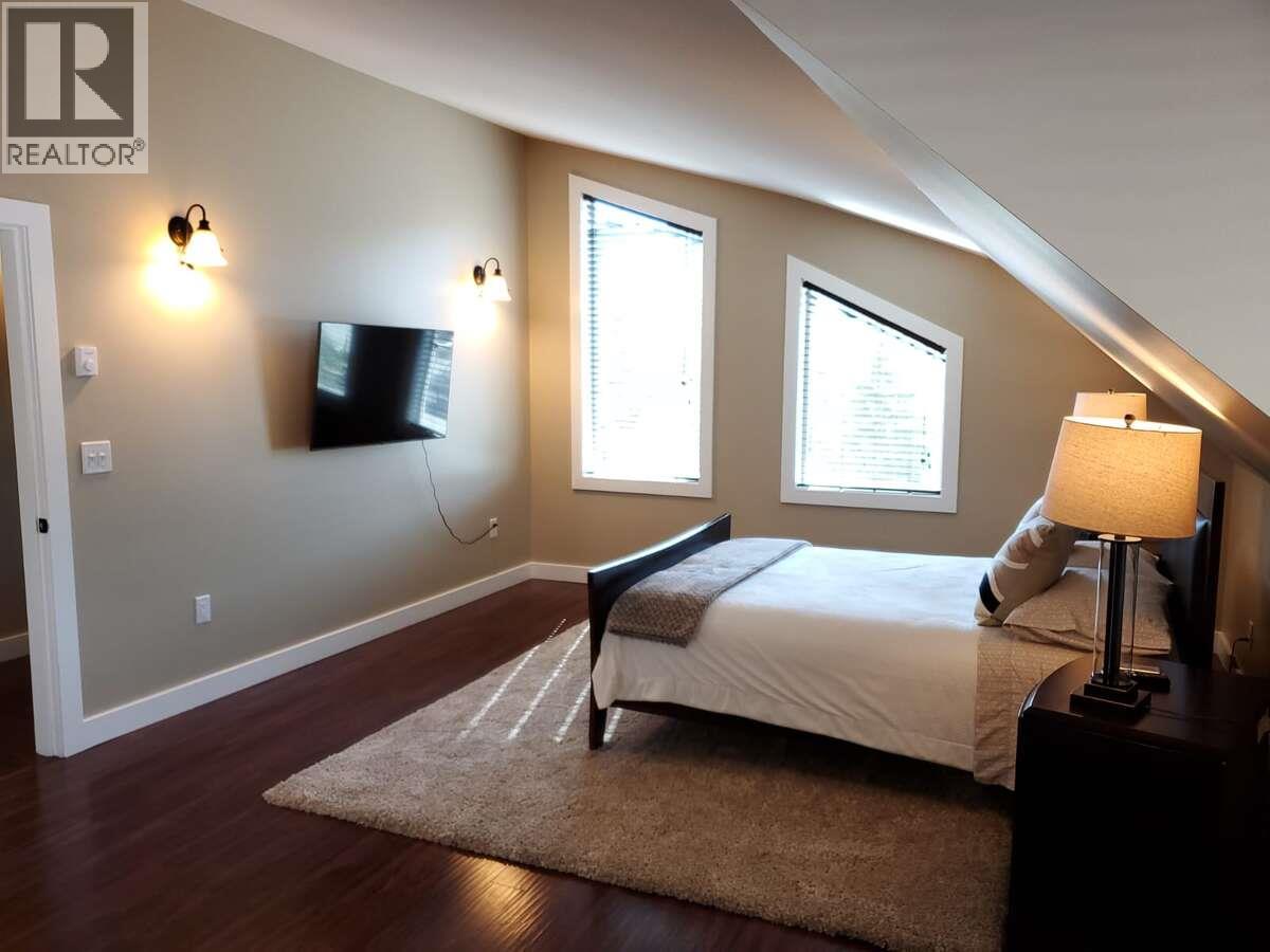 9200 Shale Avenue, Summerland, British Columbia  V0H 1Z2 - Photo 12 - 10370103