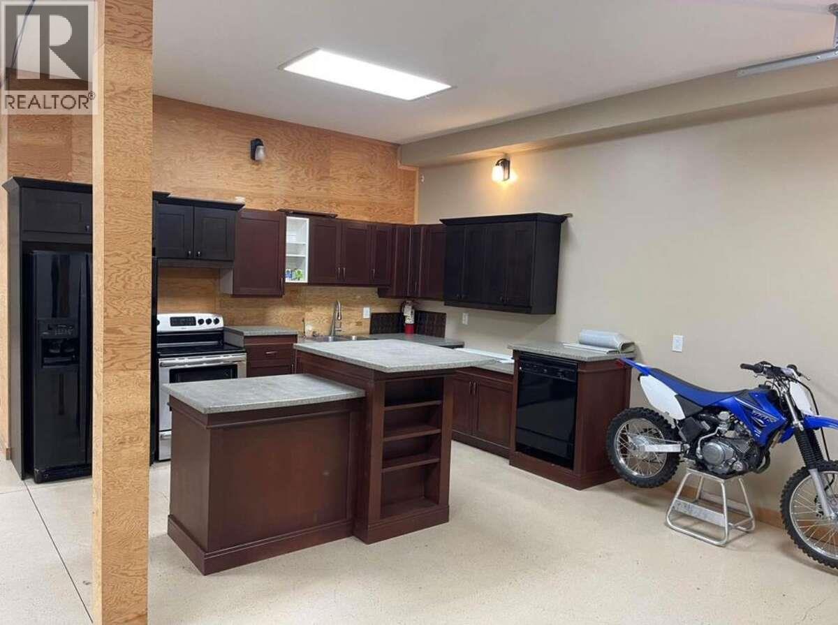 9200 Shale Avenue, Summerland, British Columbia  V0H 1Z2 - Photo 25 - 10370103