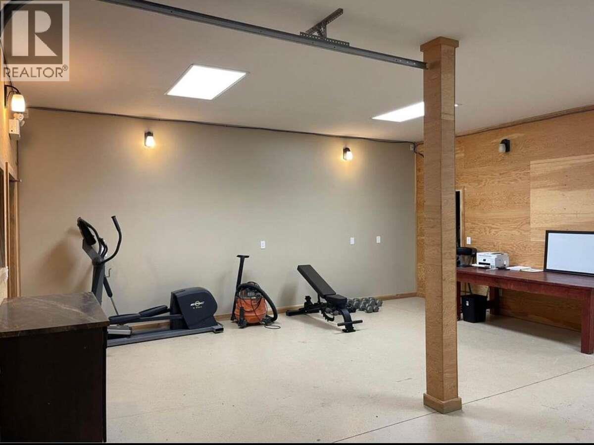 9200 Shale Avenue, Summerland, British Columbia  V0H 1Z2 - Photo 32 - 10370103