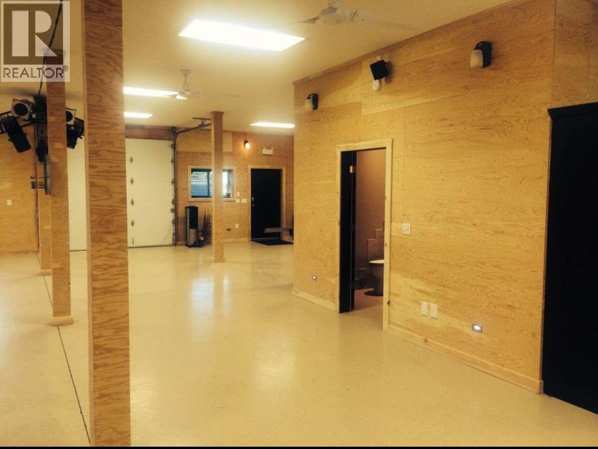 9200 Shale Avenue, Summerland, British Columbia  V0H 1Z2 - Photo 35 - 10370103