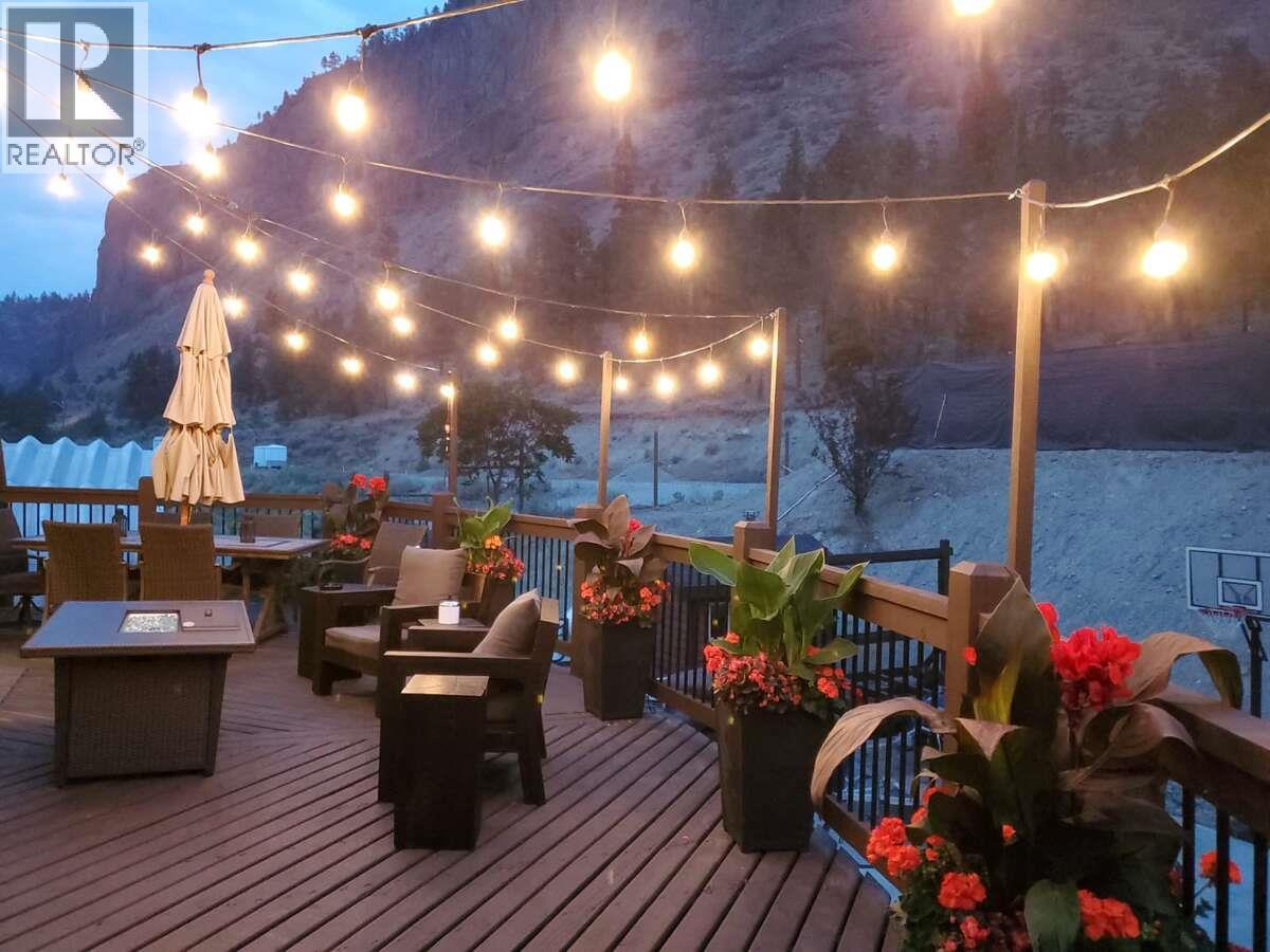 9200 Shale Avenue, Summerland, British Columbia  V0H 1Z2 - Photo 4 - 10370103