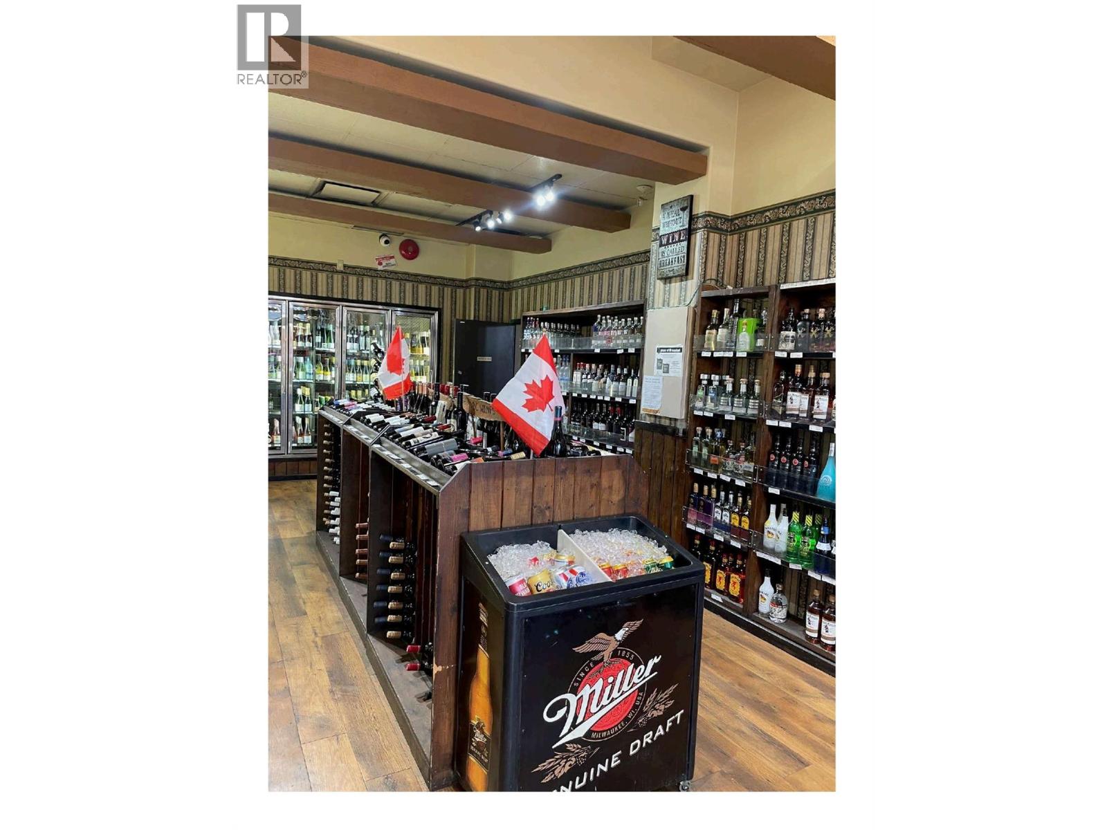 405 VICTORIA Street Unit# Plaza Liquor Store, kamloops, British Columbia