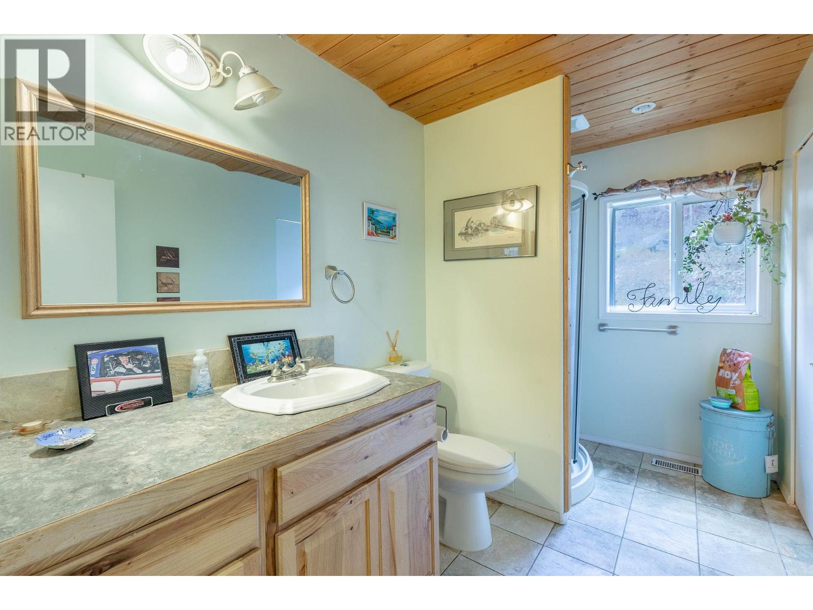 1621 Evans Road, Creston, British Columbia  V0B 1G7 - Photo 15 - 10369763
