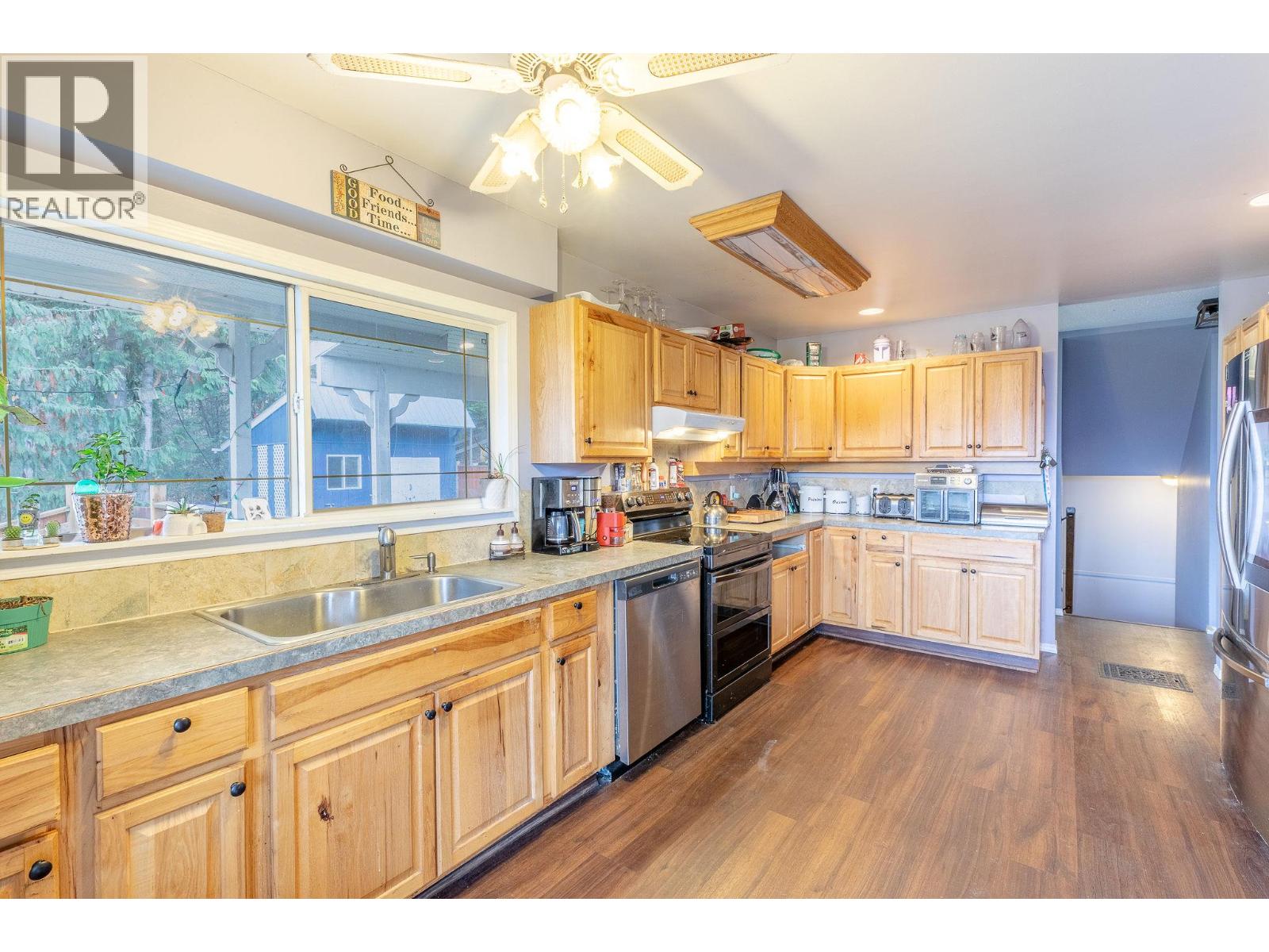 1621 Evans Road, Creston, British Columbia  V0B 1G7 - Photo 7 - 10369763