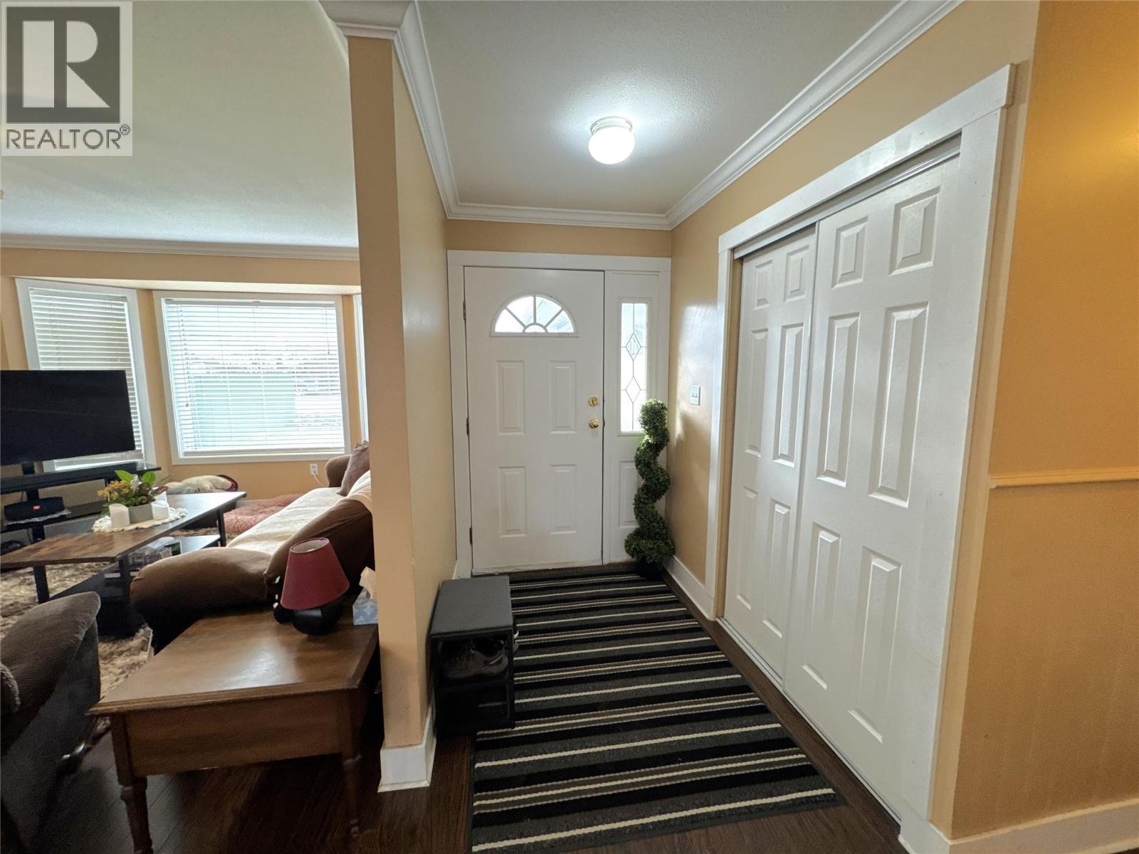 2313 Clapperton Avenue, Merritt, British Columbia  V1K 1B8 - Photo 2 - 10369875