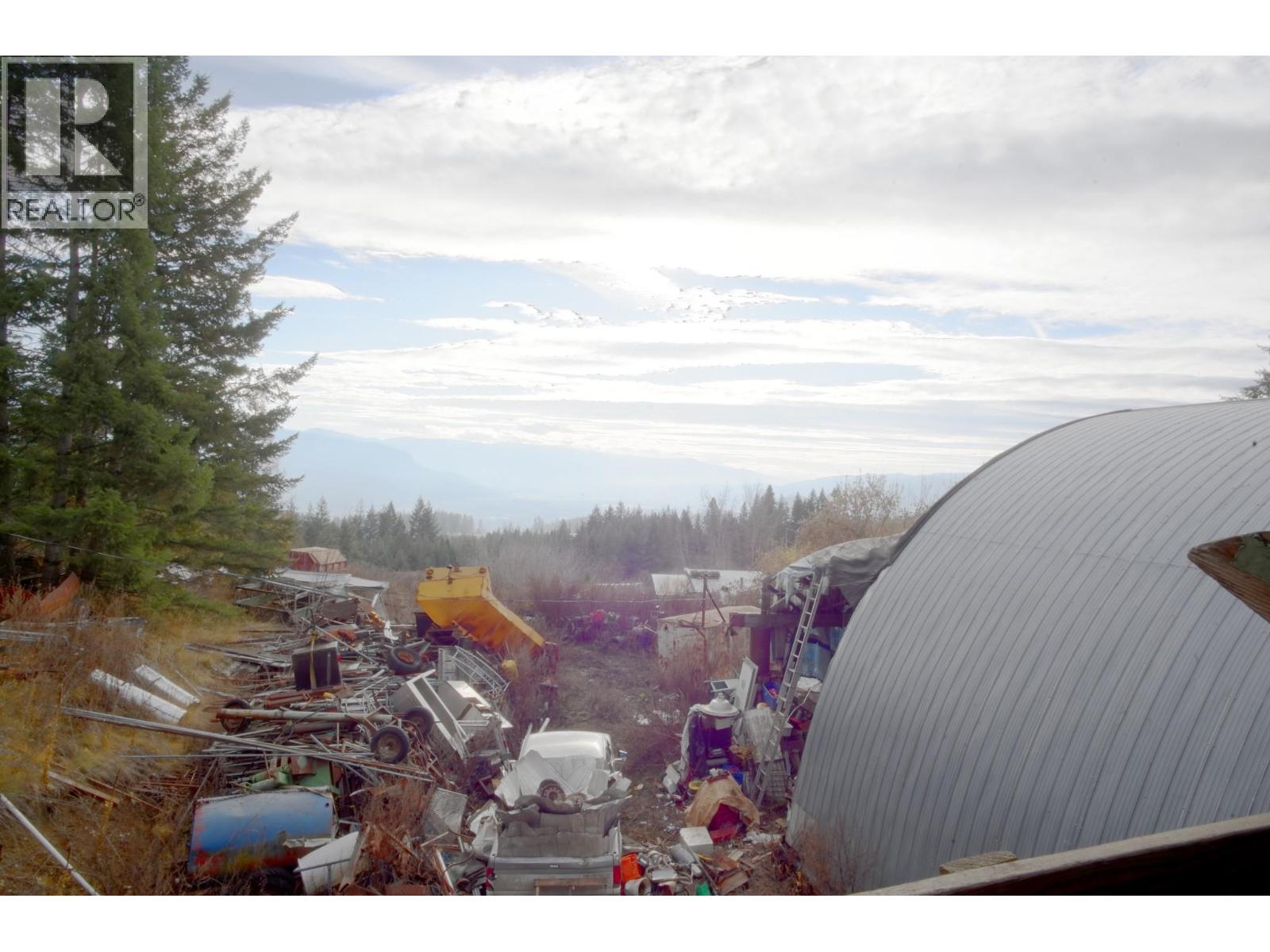 408 Grandview Bench Road, Grindrod, British Columbia  V0E 1Y0 - Photo 6 - 10369876