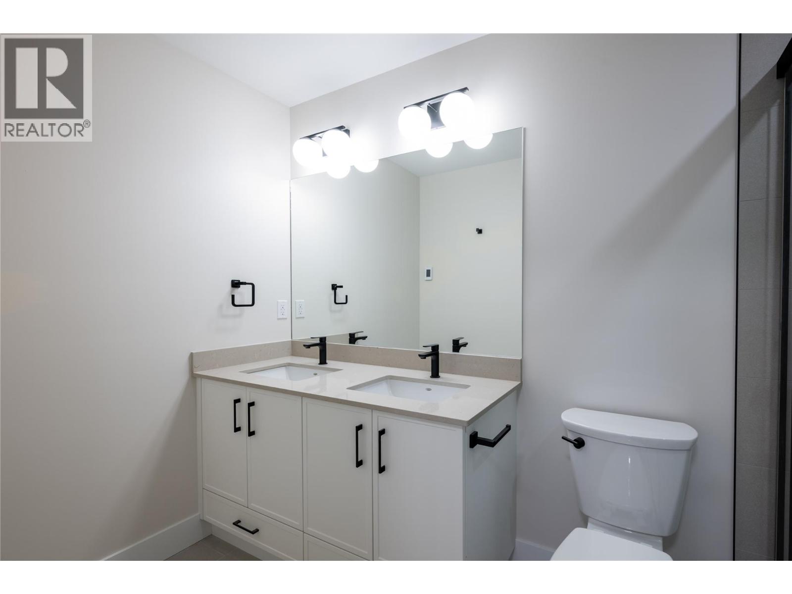 165 Chestnut Avenue, Kamloops, British Columbia  V2B 1L3 - Photo 20 - 10370031