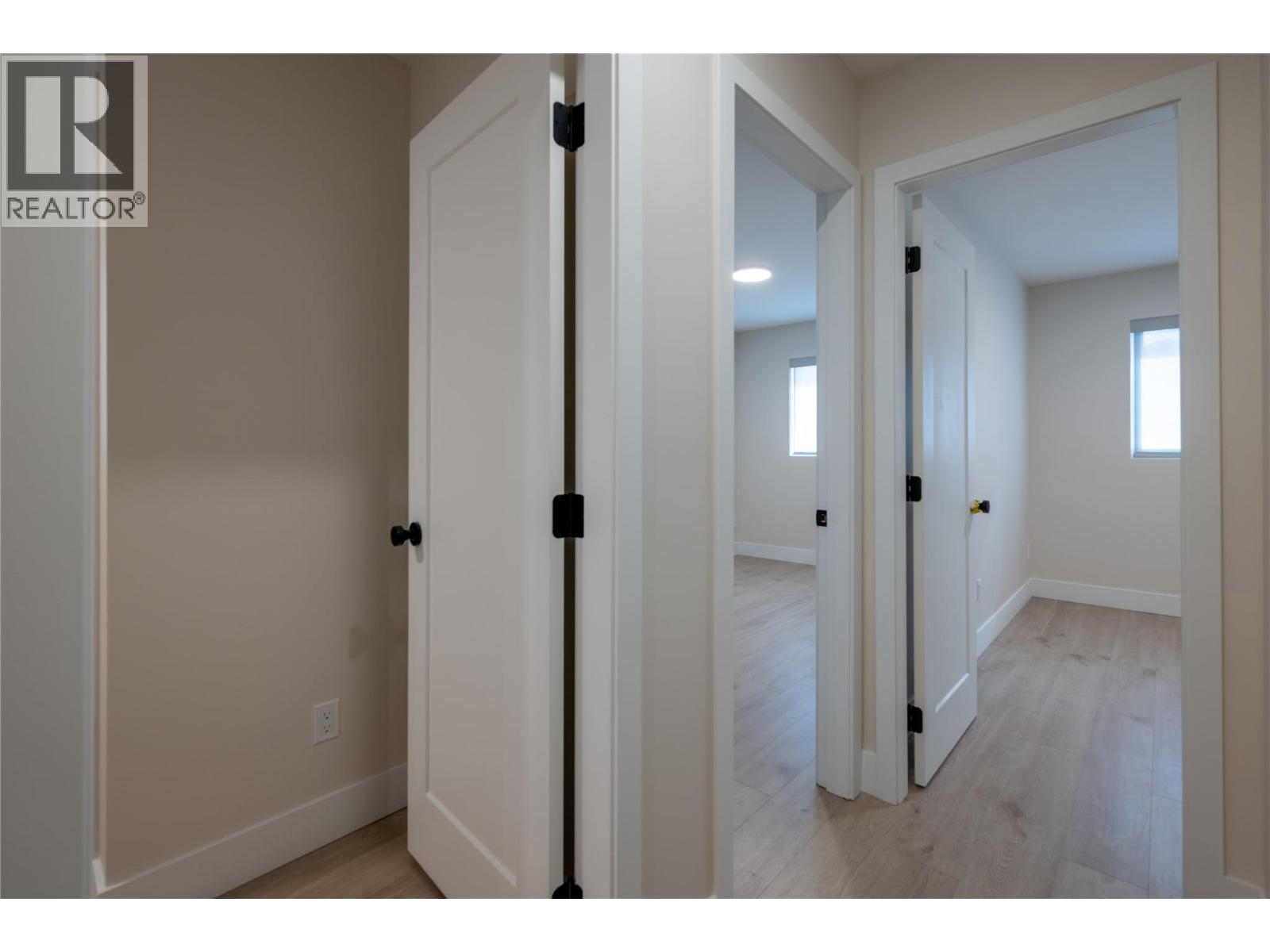 165 Chestnut Avenue, Kamloops, British Columbia  V2B 1L3 - Photo 4 - 10370031