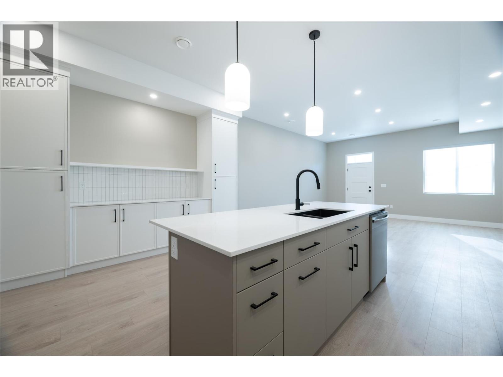 159 Chestnut Avenue, Kamloops, British Columbia  V2B 1L3 - Photo 11 - 10370030