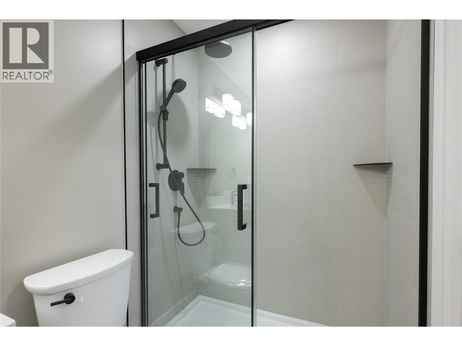 159 Chestnut Avenue, Kamloops, British Columbia  V2B 1L3 - Photo 24 - 10370030