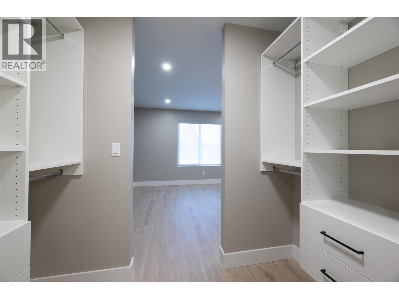 159 Chestnut Avenue, Kamloops, British Columbia  V2B 1L3 - Photo 27 - 10370030