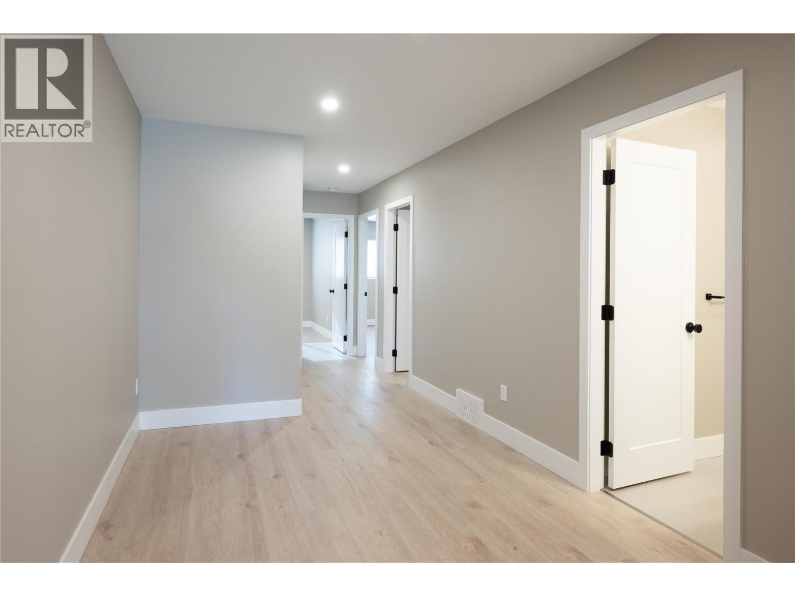 159 Chestnut Avenue, Kamloops, British Columbia  V2B 1L3 - Photo 28 - 10370030