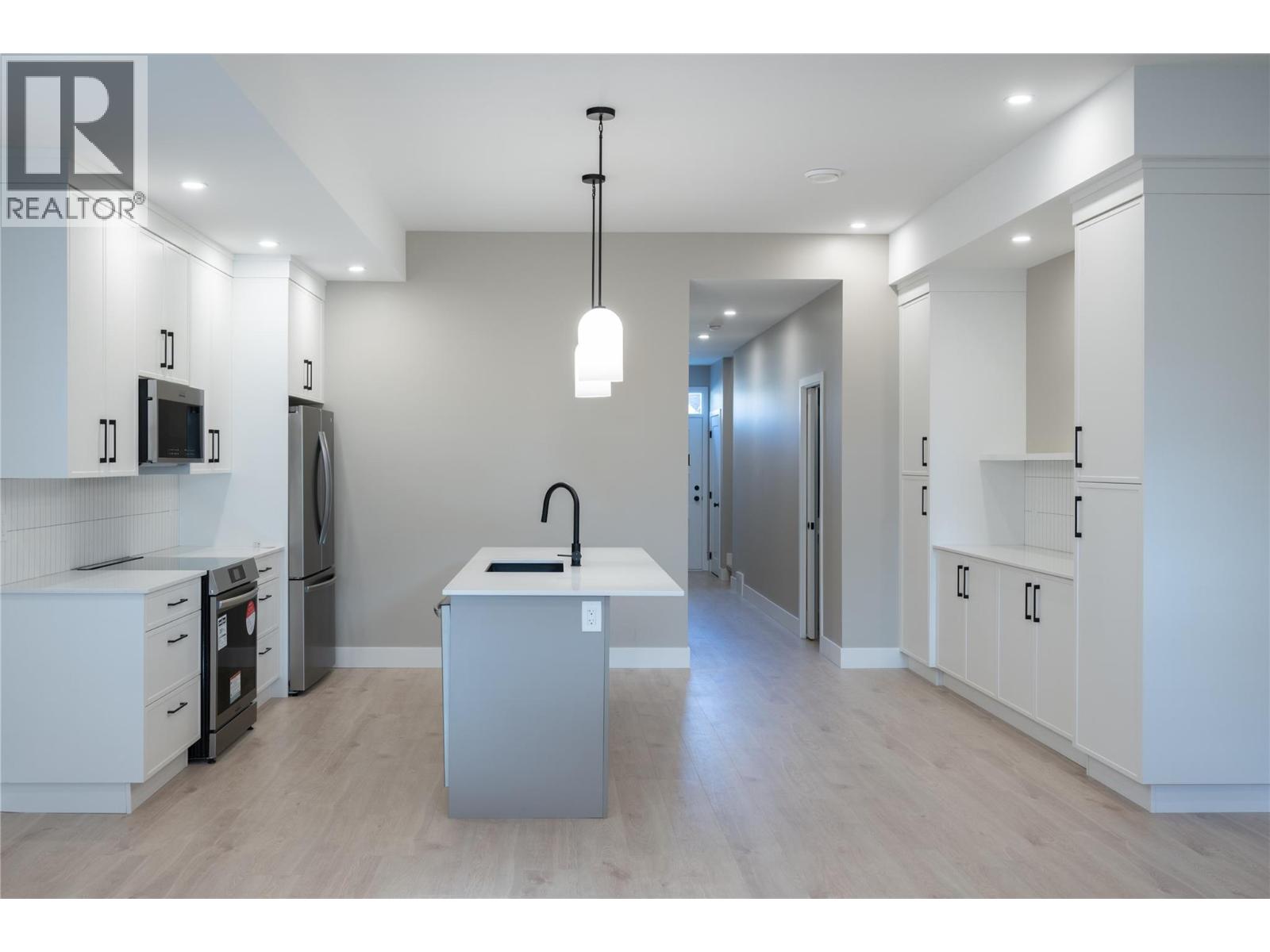 159 Chestnut Avenue, Kamloops, British Columbia  V2B 1L3 - Photo 4 - 10370030