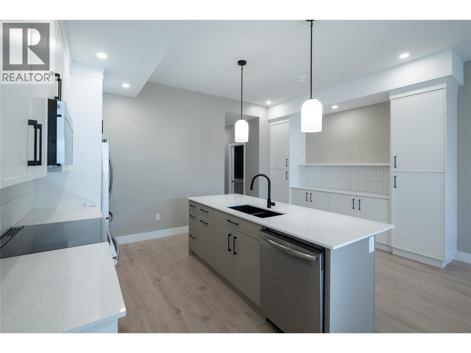 159 Chestnut Avenue, Kamloops, British Columbia  V2B 1L3 - Photo 5 - 10370030
