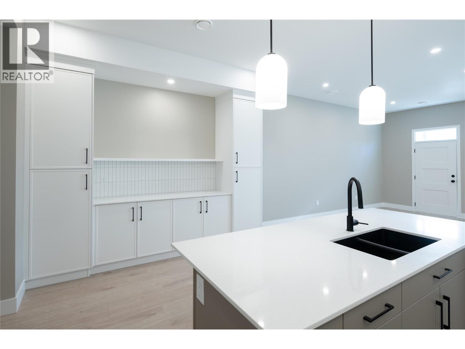 159 Chestnut Avenue, Kamloops, British Columbia  V2B 1L3 - Photo 8 - 10370030
