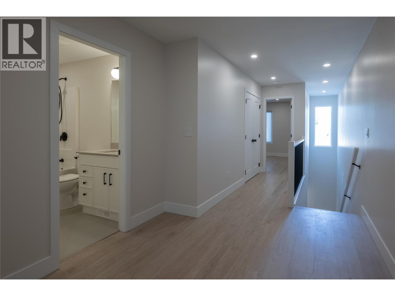163 Chestnut Avenue, Kamloops, British Columbia  V2B 1L3 - Photo 19 - 10370033