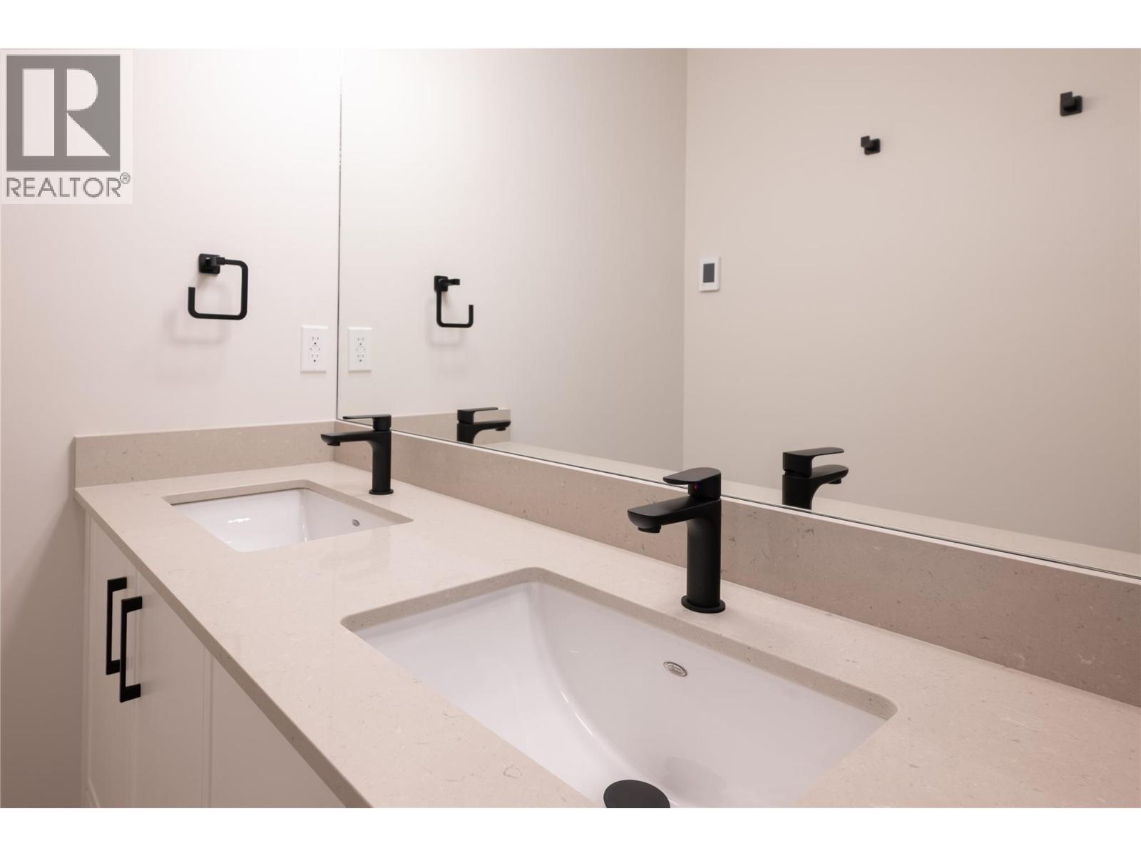 163 Chestnut Avenue, Kamloops, British Columbia  V2B 1L3 - Photo 24 - 10370033