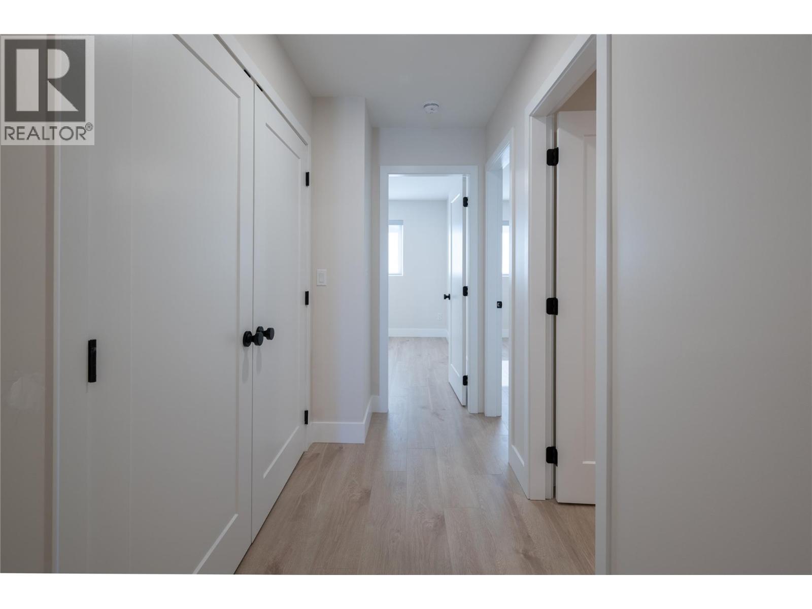 163 Chestnut Avenue, Kamloops, British Columbia  V2B 1L3 - Photo 32 - 10370033