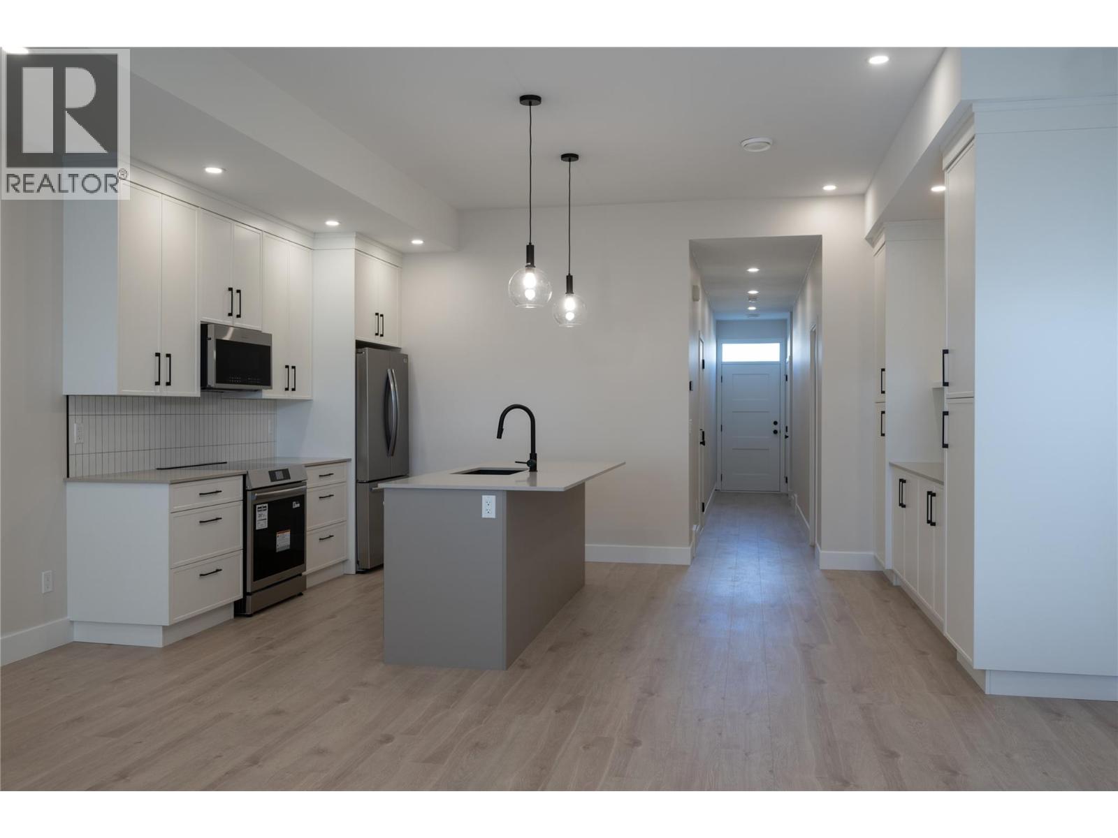 163 Chestnut Avenue, Kamloops, British Columbia  V2B 1L3 - Photo 5 - 10370033