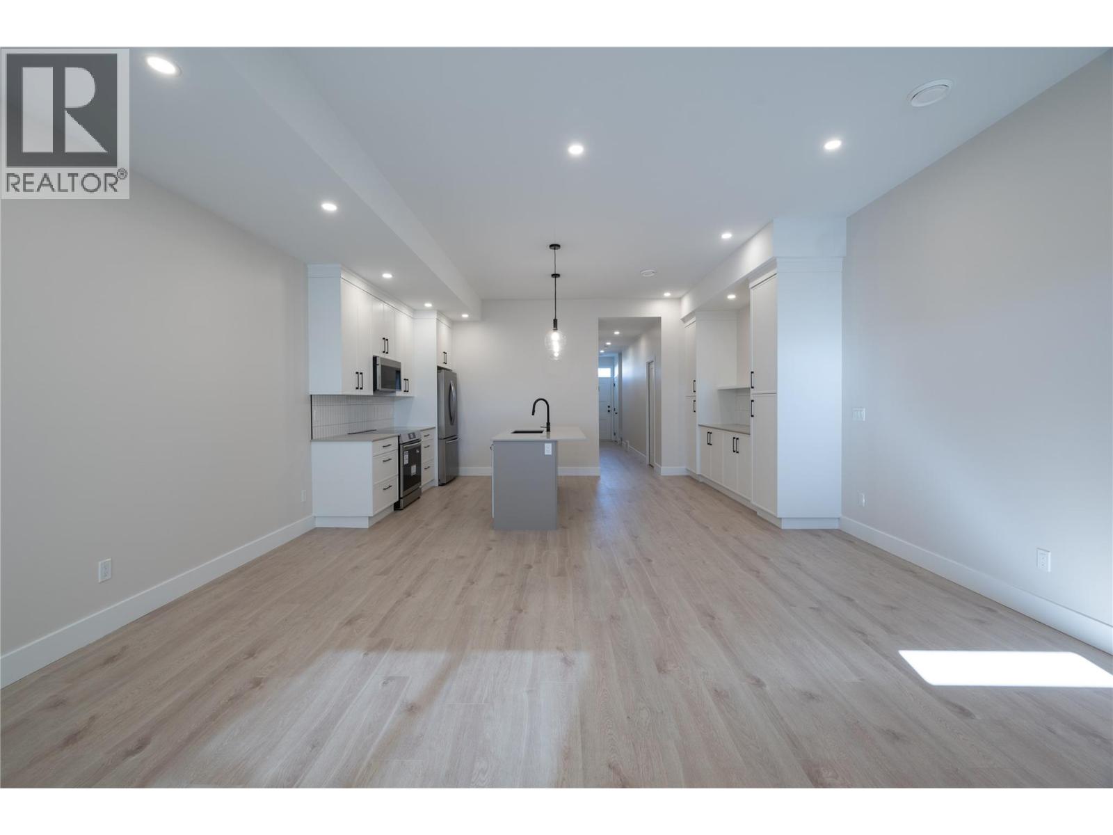 163 Chestnut Avenue, Kamloops, British Columbia  V2B 1L3 - Photo 6 - 10370033