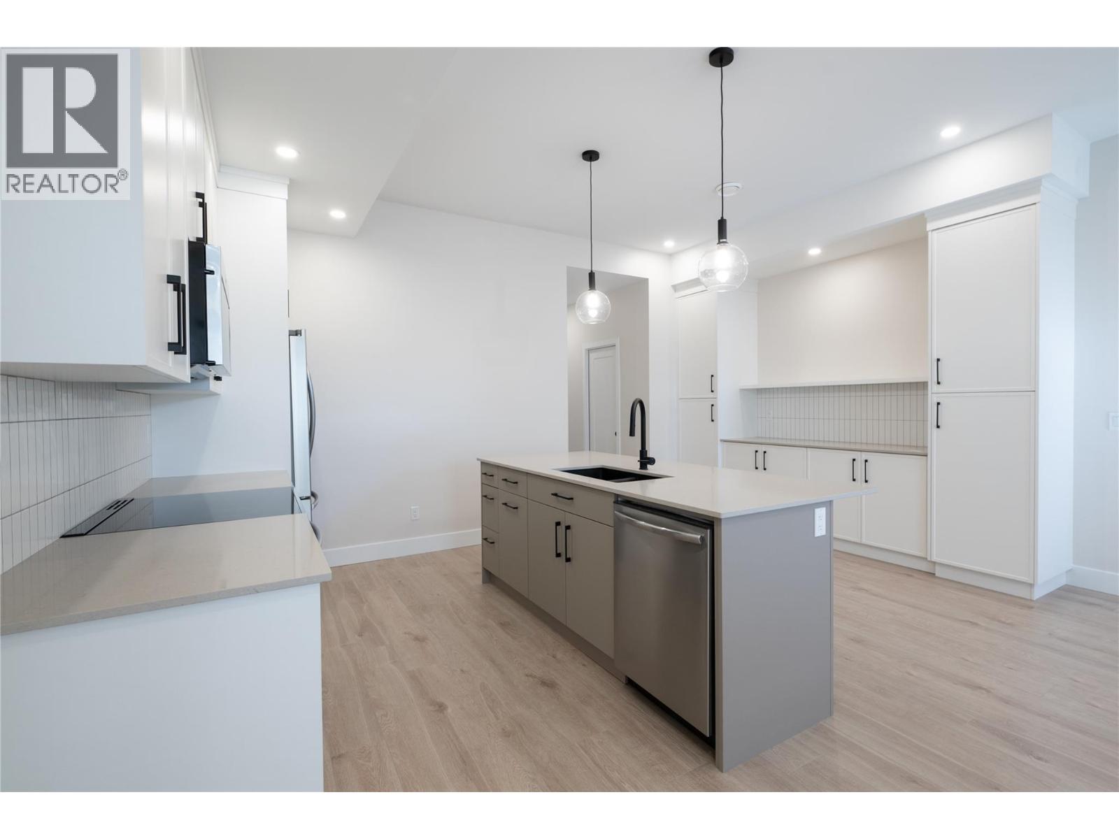 163 Chestnut Avenue, Kamloops, British Columbia  V2B 1L3 - Photo 7 - 10370033
