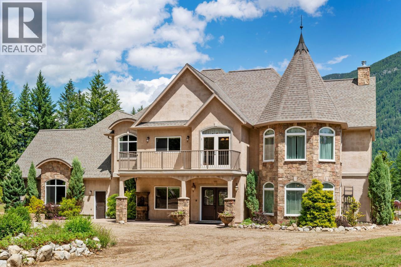 1480 NIGHTHAWK Drive, castlegar, British Columbia