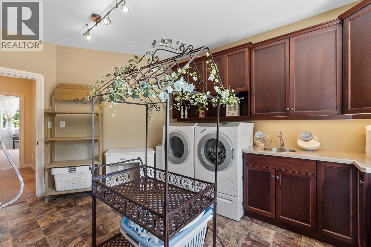 1480 Nighthawk Drive, Castlegar, British Columbia  V1N 4S2 - Photo 42 - 10370188