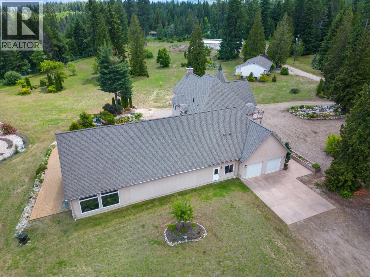 1480 Nighthawk Drive, Castlegar, British Columbia  V1N 4S2 - Photo 77 - 10370188