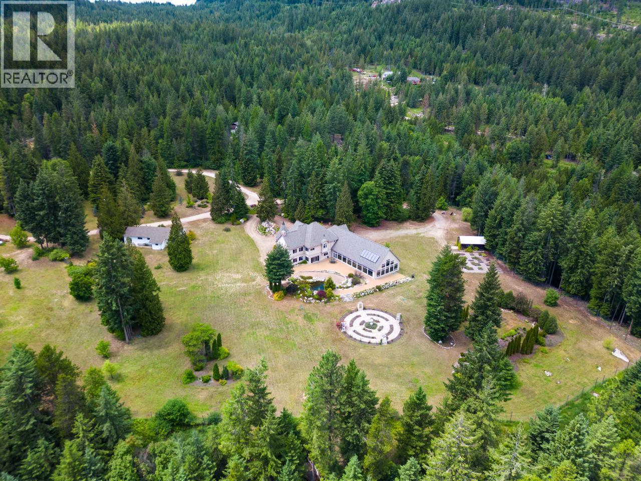 1480 Nighthawk Drive, Castlegar, British Columbia  V1N 4S2 - Photo 84 - 10370188