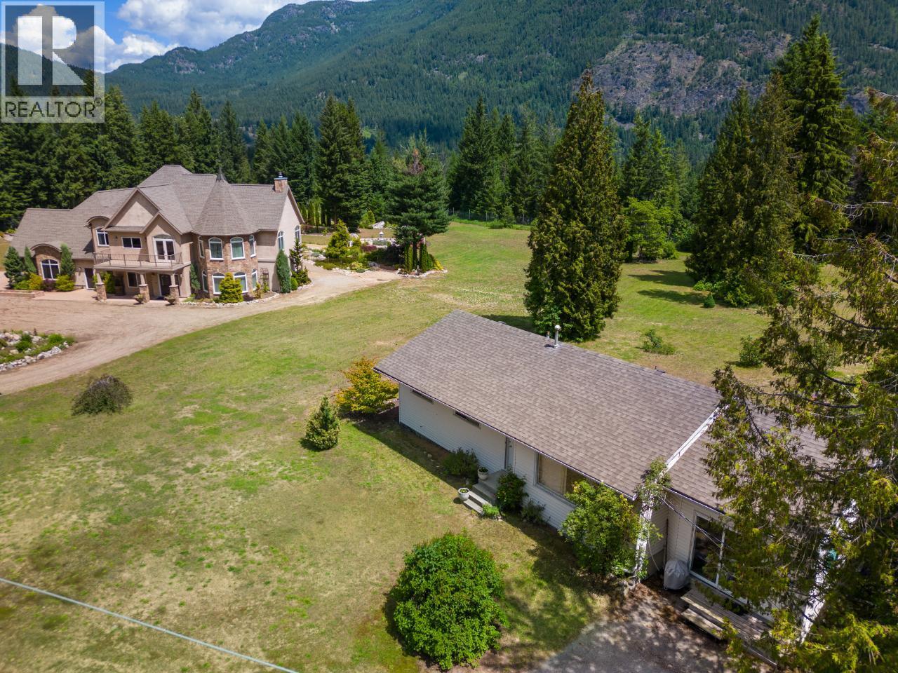 1480 Nighthawk Drive, Castlegar, British Columbia  V1N 4S2 - Photo 85 - 10370188