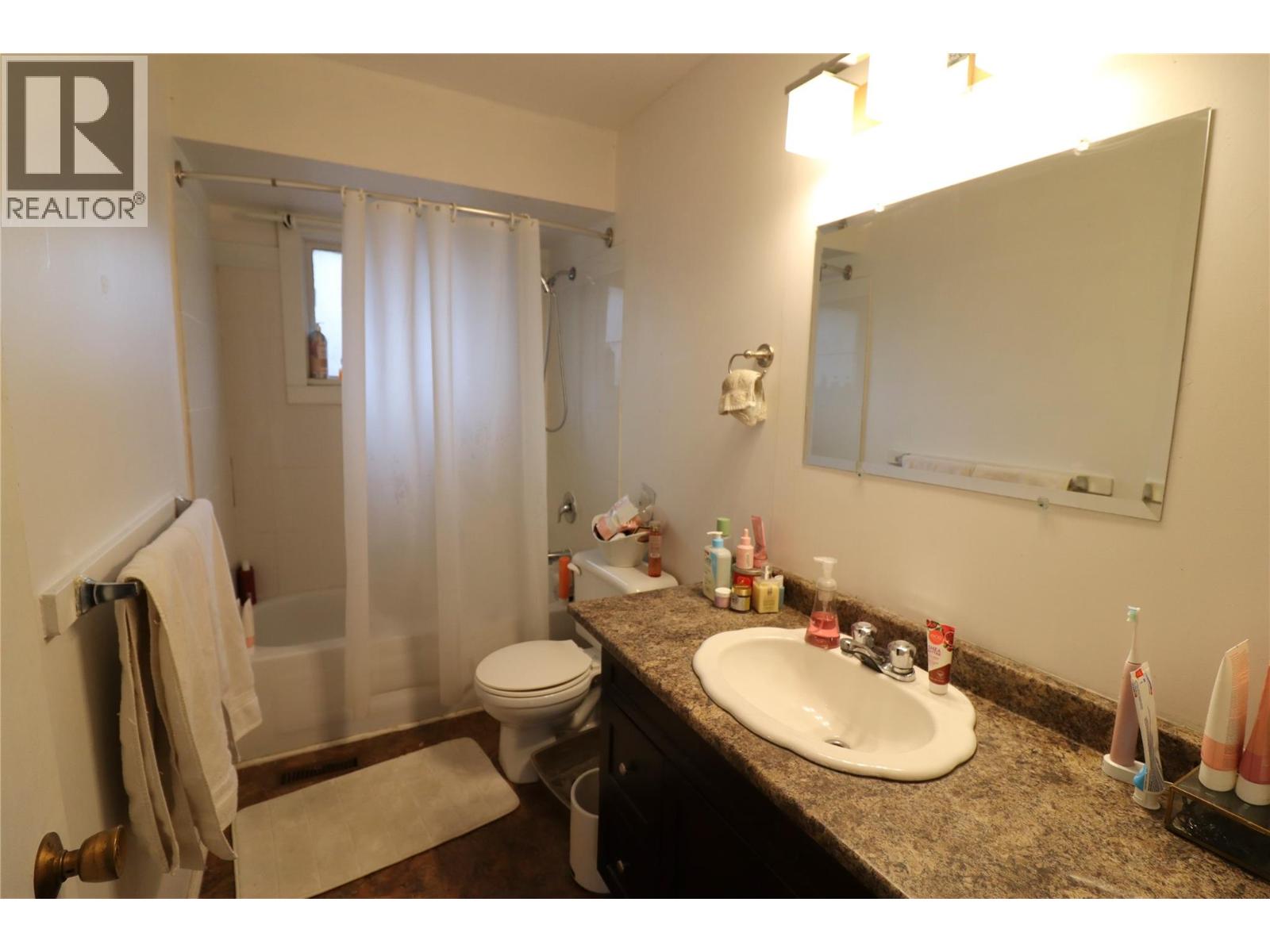 158/160 Vicars Road, Kamloops, British Columbia  V2C 4N2 - Photo 8 - 10370100