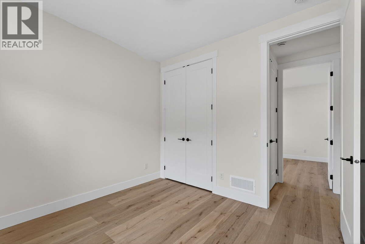 2140 Montenegro Drive, Kelowna, British Columbia  V1P 0B2 - Photo 17 - 10370201