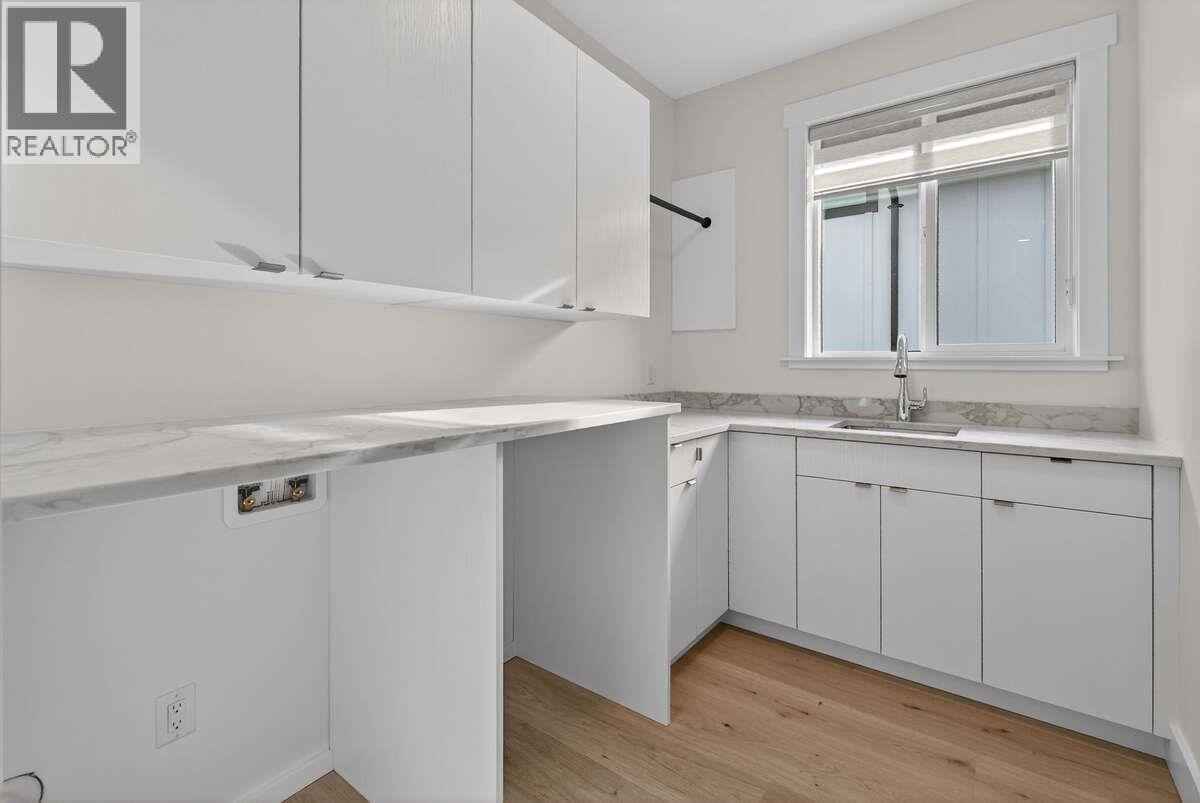 2140 Montenegro Drive, Kelowna, British Columbia  V1P 0B2 - Photo 19 - 10370201