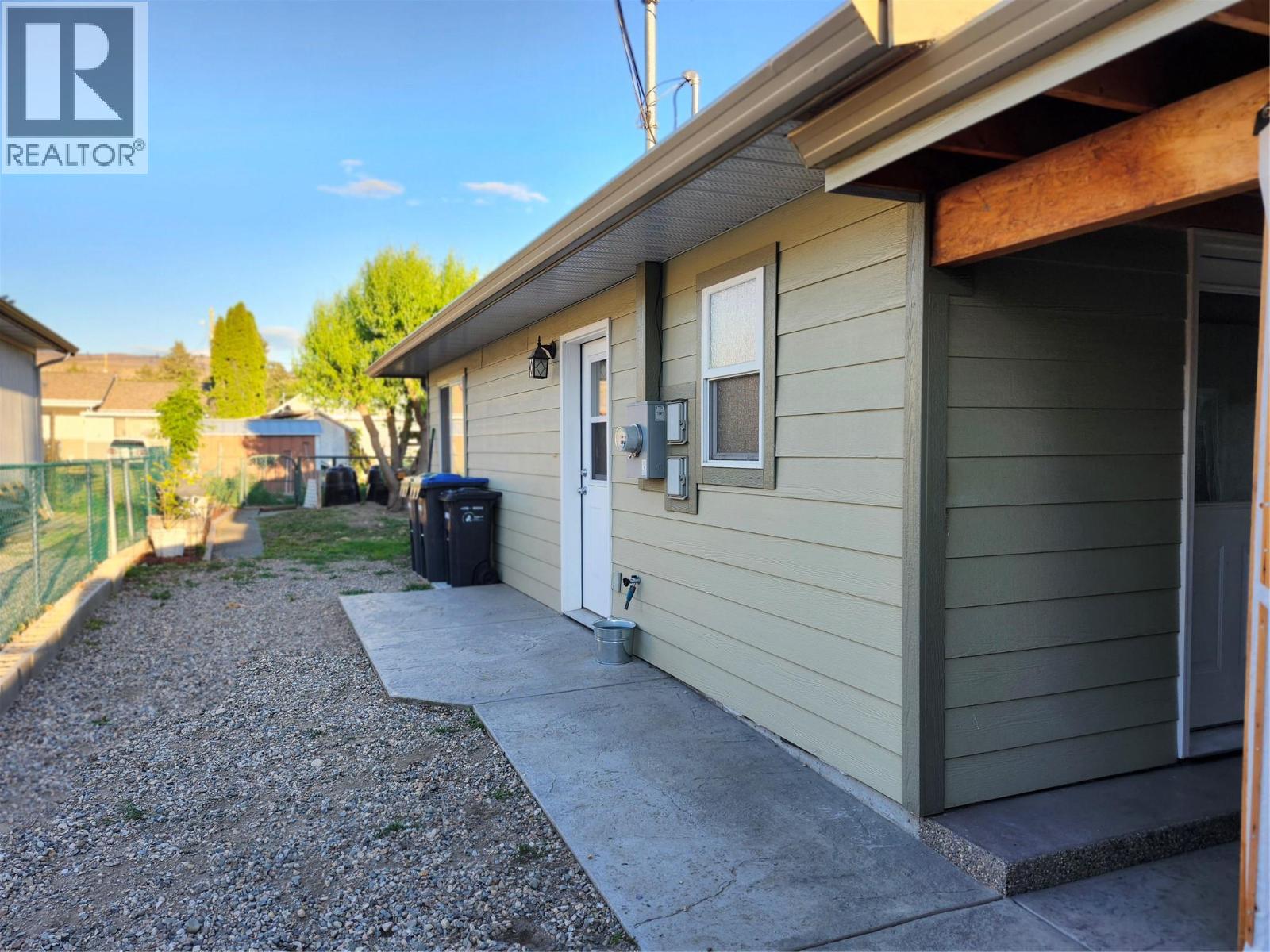 6453 Park Drive, Oliver, British Columbia  V0H 1T3 - Photo 3 - 10370148