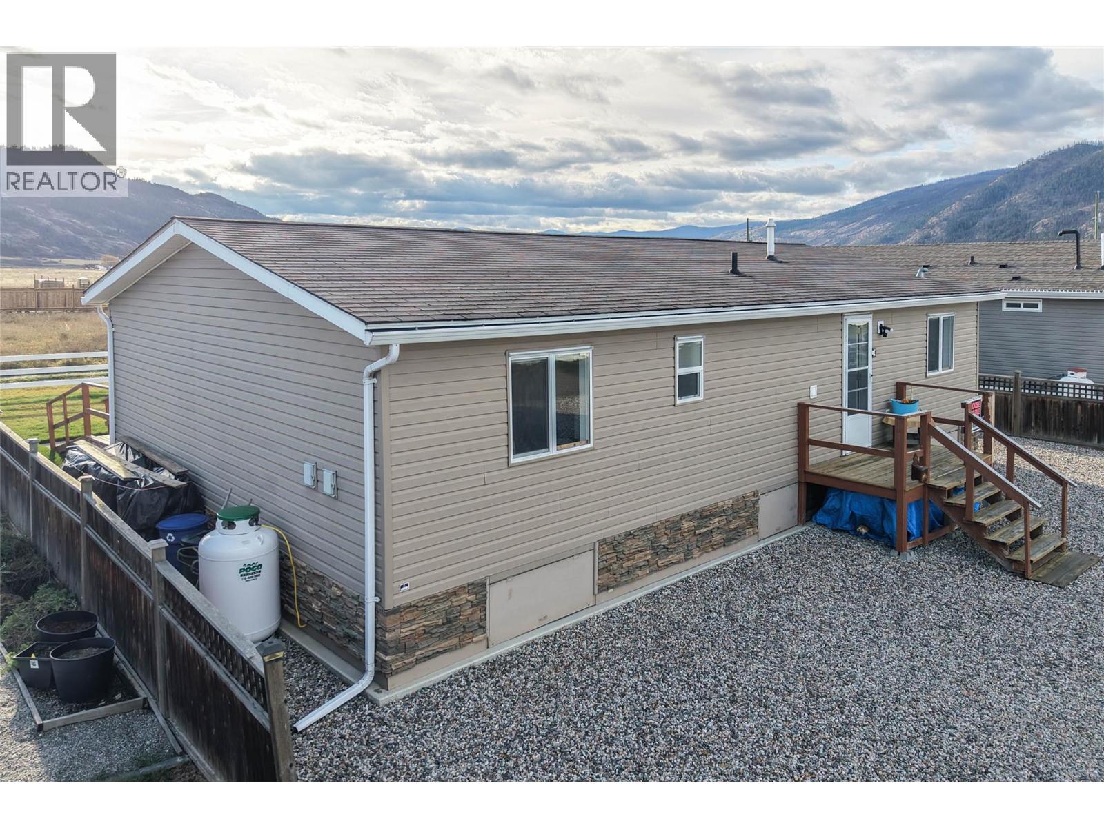 71 Antoine Road Unit# 4, Vernon, British Columbia  V1H 2A3 - Photo 2 - 10369850