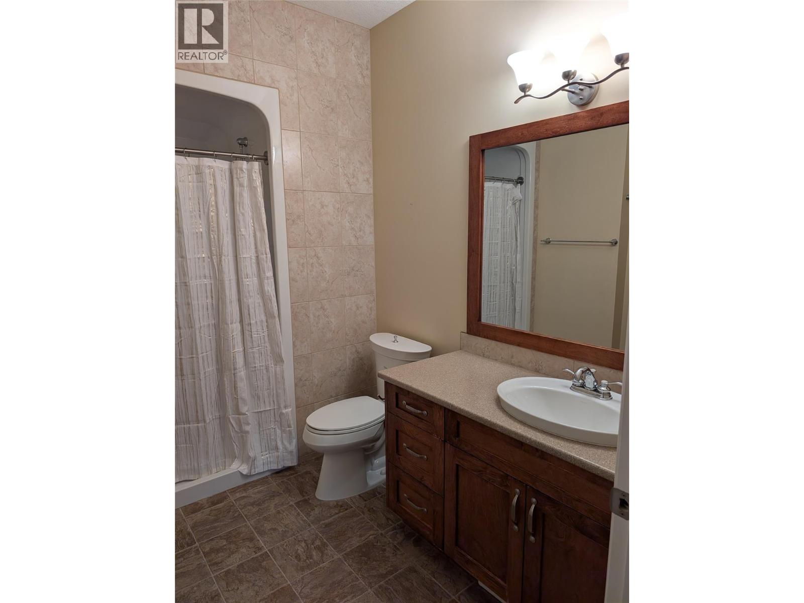 9100 Mackie Drive Unit# 104, Coldstream, British Columbia  V1B 1G9 - Photo 17 - 10370133