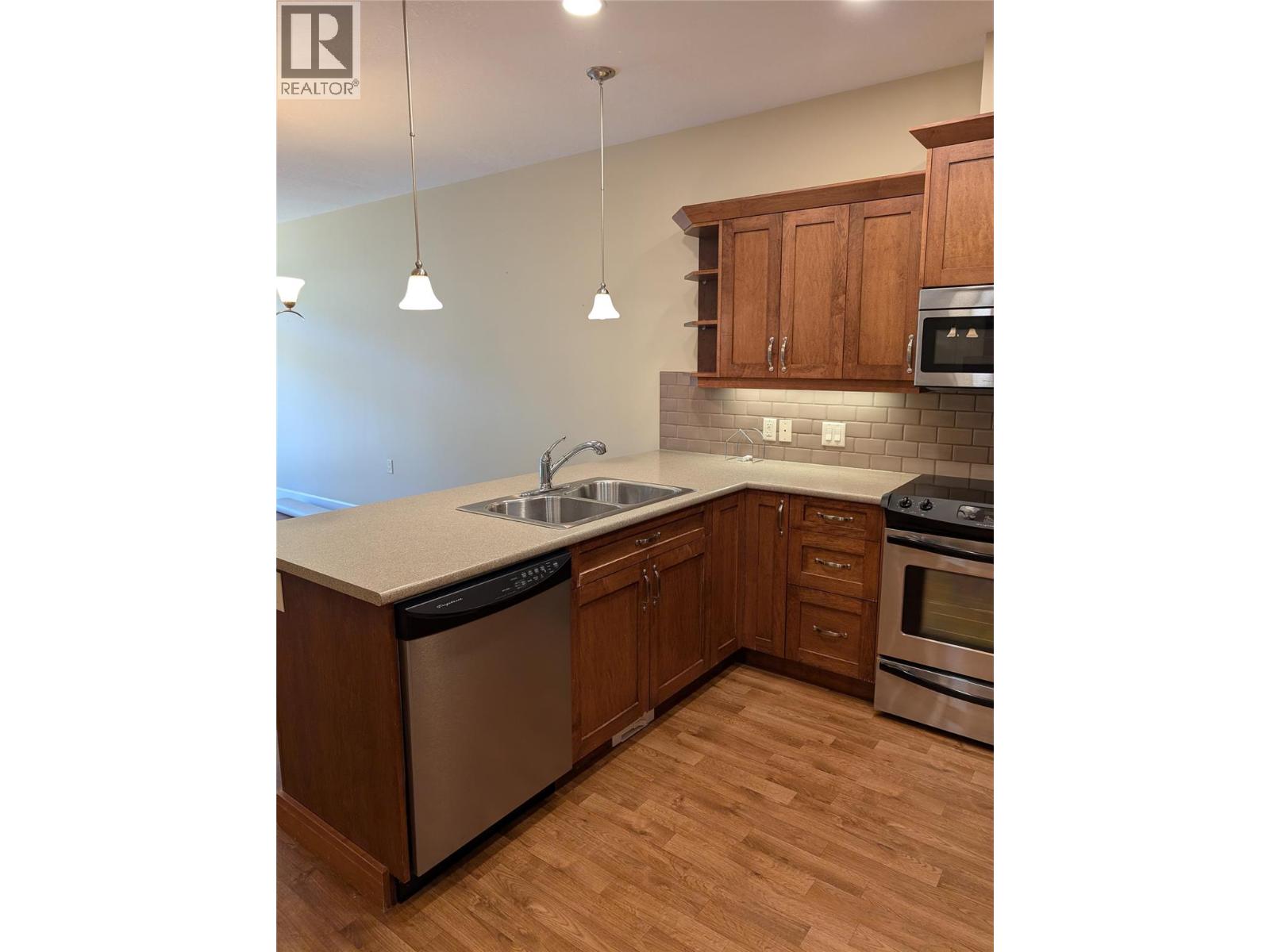 9100 Mackie Drive Unit# 104, Coldstream, British Columbia  V1B 1G9 - Photo 8 - 10370133