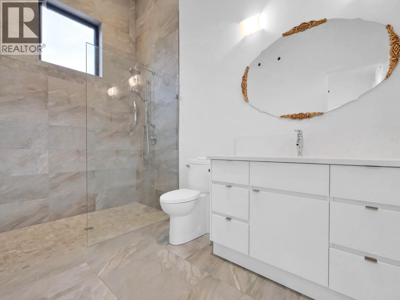 700 Churchill Avenue, Penticton, British Columbia  V2A 1E1 - Photo 25 - 10370068