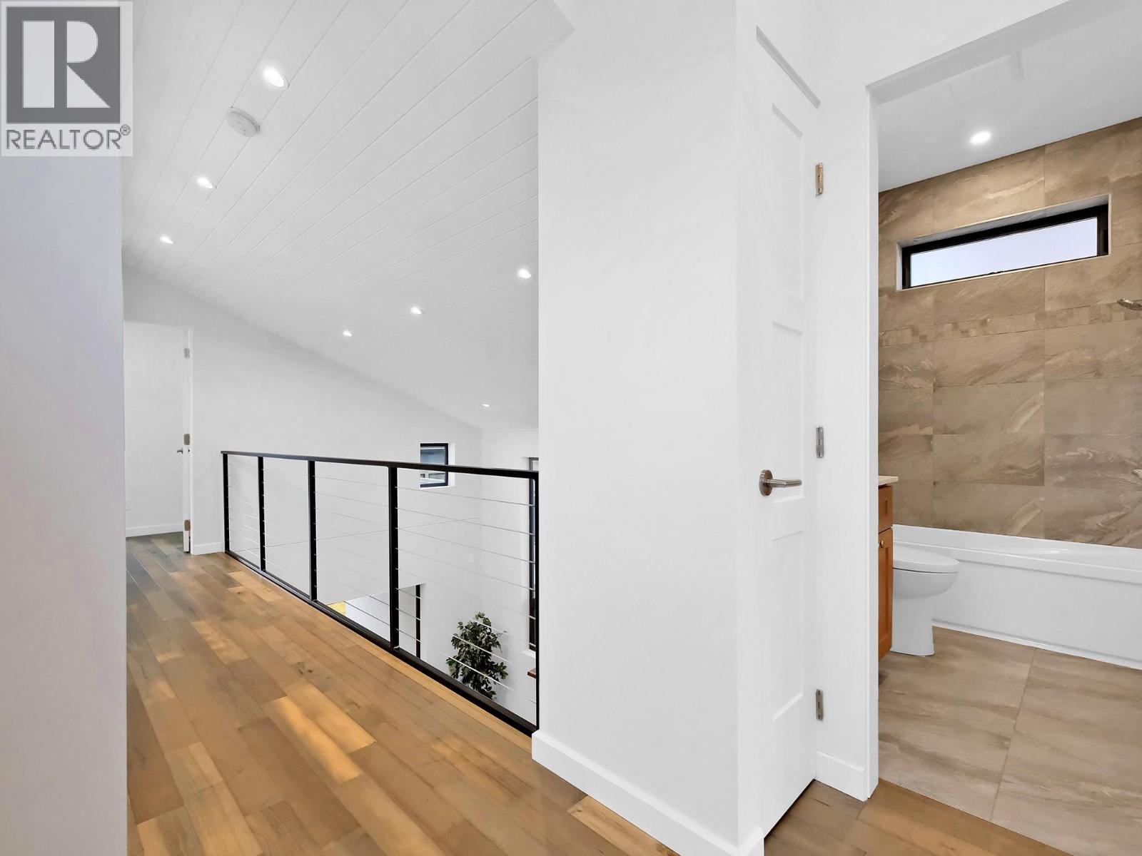 700 Churchill Avenue, Penticton, British Columbia  V2A 1E1 - Photo 28 - 10370068