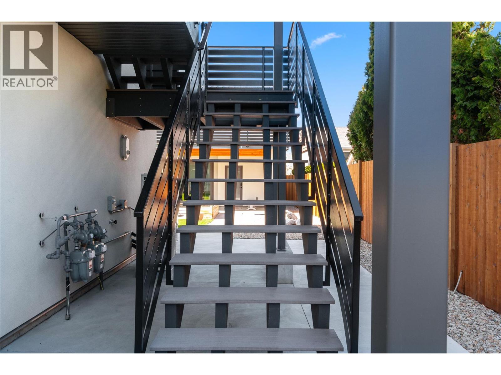 700 Churchill Avenue, Penticton, British Columbia  V2A 1E1 - Photo 31 - 10370068