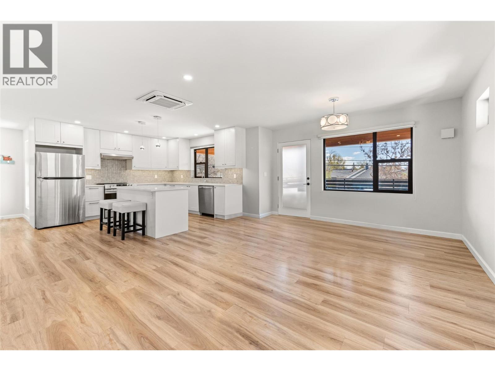 700 Churchill Avenue, Penticton, British Columbia  V2A 1E1 - Photo 33 - 10370068