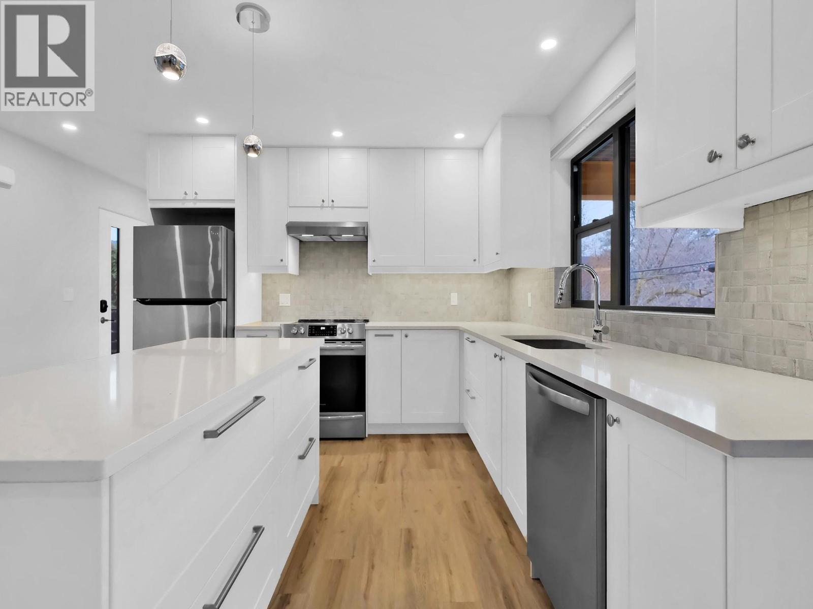 700 Churchill Avenue, Penticton, British Columbia  V2A 1E1 - Photo 35 - 10370068