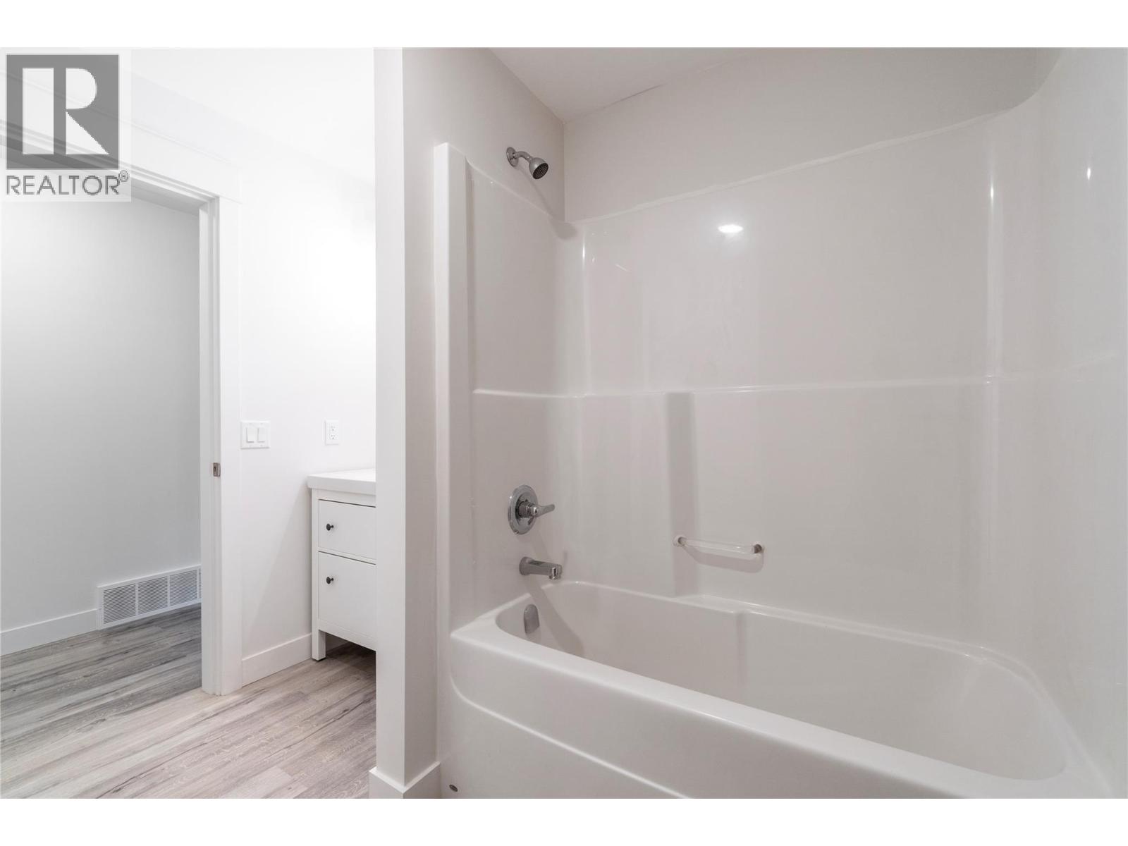 1140 23 Street Se, Salmon Arm, British Columbia  V1E 0C7 - Photo 41 - 10370118